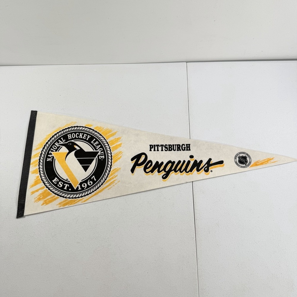 Vintage Pittsburgh Penguins NHL Full Size Felt‎  Pennant 12x30" 90s